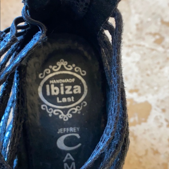 💙❤️BOOTIE - Picture 4 of 4